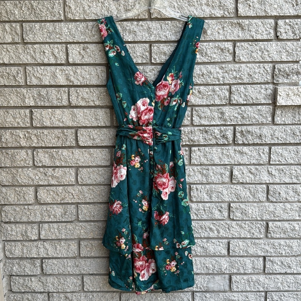 Walter Baker Kelson Green Floral Print V-Neck Sleeveless Midi Dress Size 6 - Picture 7 of 10